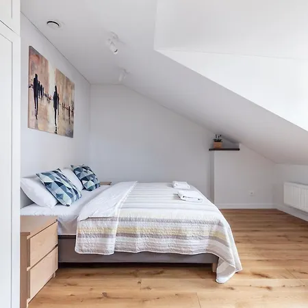 Twin 3 Bedr By Reside Baltic Appartement *